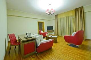 Отель Castello Mare Hotel&Wellness Resort Кобулети Семейный люкс-3